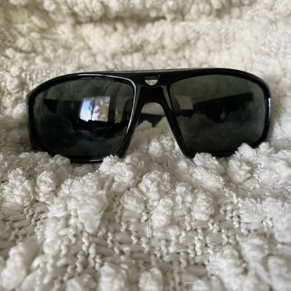 Wiley X Quake sunglasses Wiley X Quake in Black and Green Lens - Speert International main image 2
